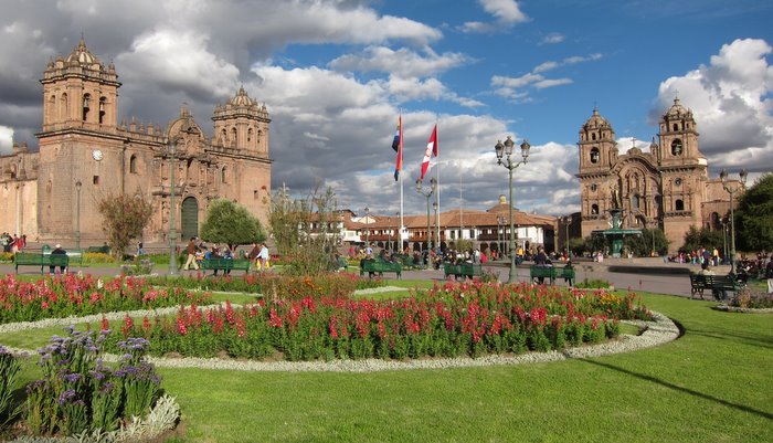 Cusco Plaza del Arma