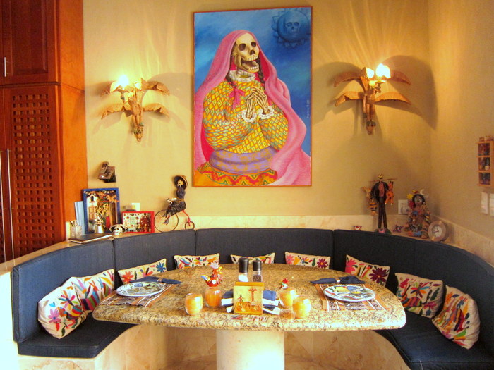 The breakfast nook in La Casa de Los Venados