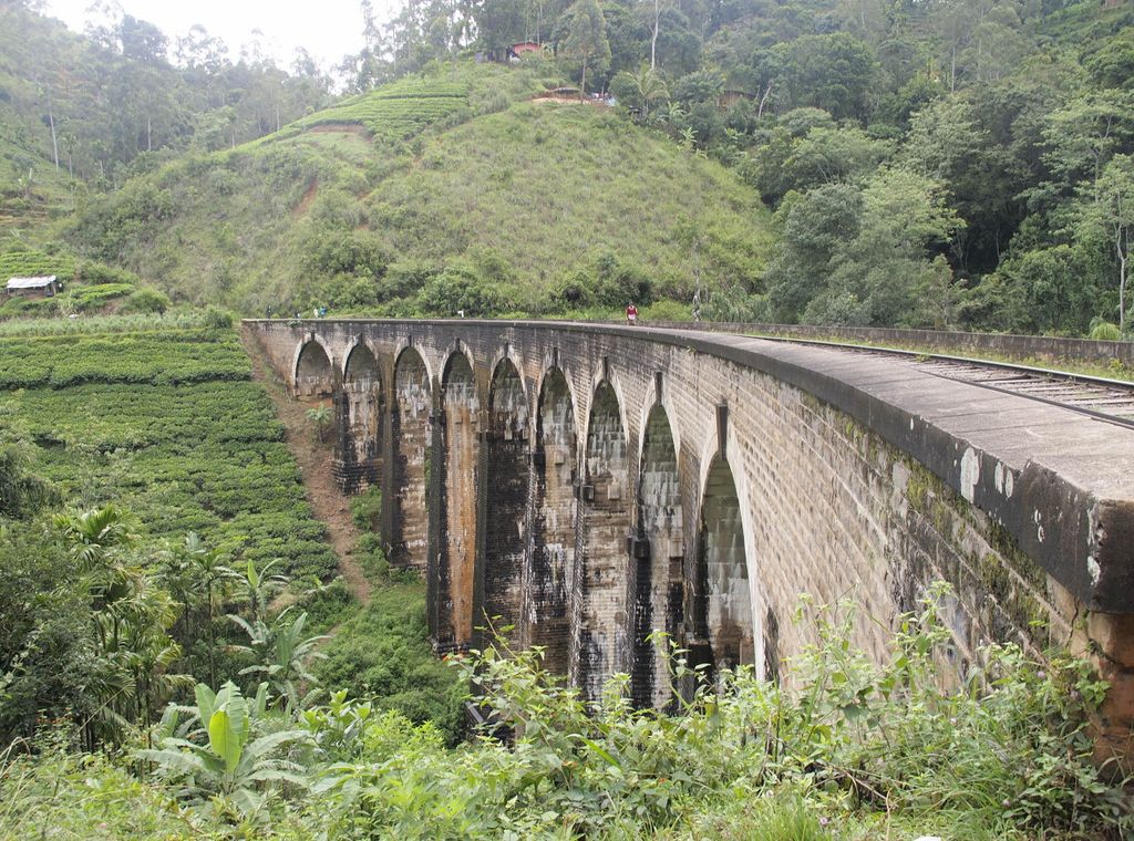 The Nine Arch bridge in Ella