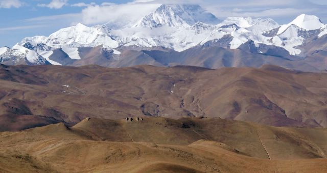 tibet plateau landscape