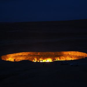 darvaza crater turkmenistan