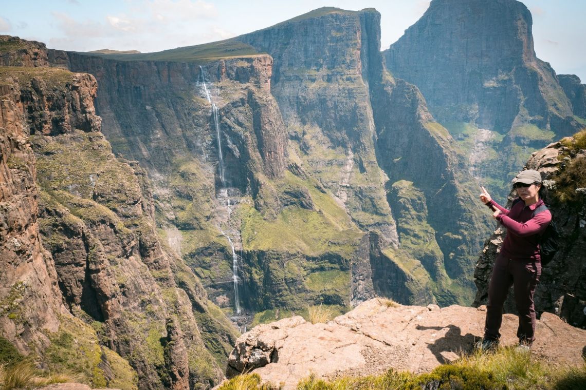 amphitheatre hike south africa