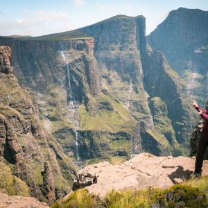 amphitheatre hike south africa