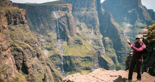 amphitheatre hike south africa