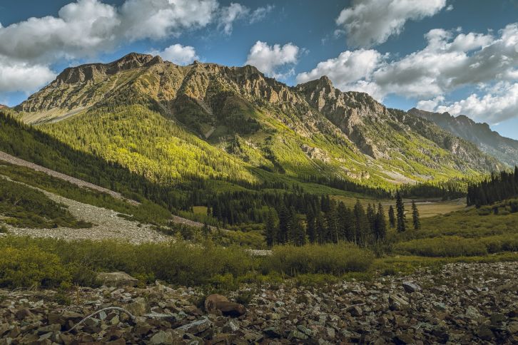 Colorado mountain range in late summer